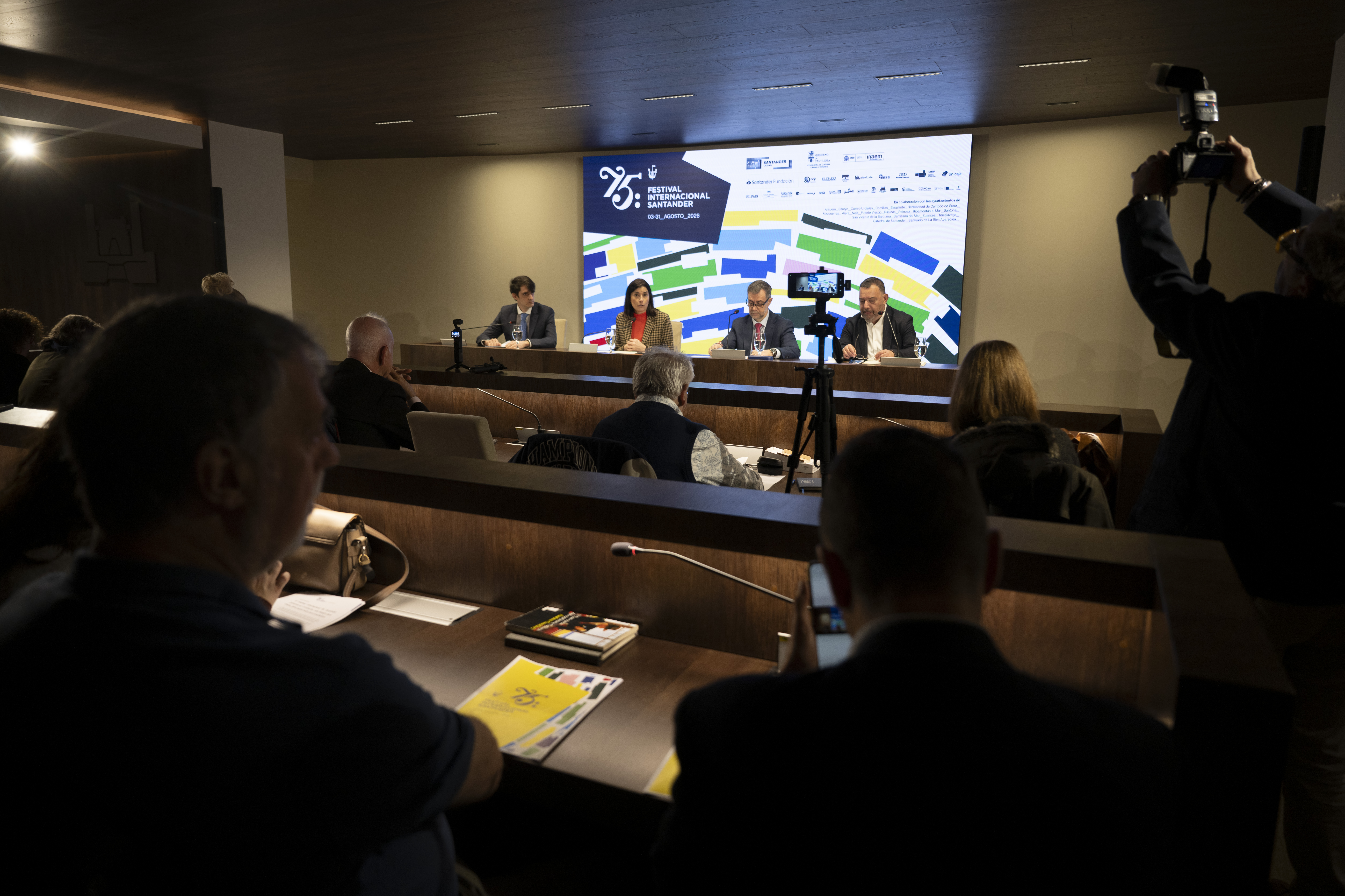 presentación 75 fis © pedro puente : fis